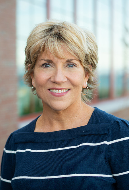 Headshot of Bridget Barry Caswell